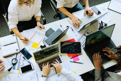 El avance de la inteligencia artificial plantea nuevas preguntas sobre el futuro del trabajo y el papel que tendrán la filosofía, la literatura y otras humanidades.