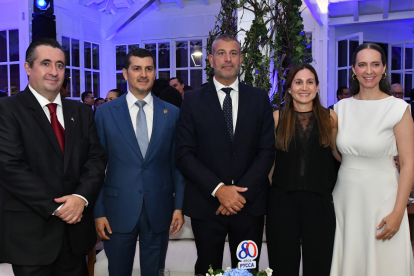 Juan Luis Calvo, Miguel Ángel González, Édgar Martínez, Amira Antón y Valeria Adum.