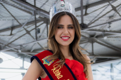 María Emilia Sánchez, actual Reina de San Francisco de Quito, entregará la corona en noviembre de 2026.