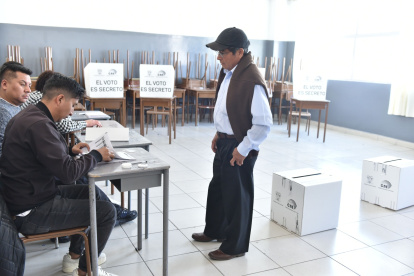 El CNE habilitó varios canales para que los electores consulten su recinto y junta electoral.