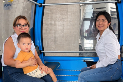Los bebés de 0 a 2 años pueden viajar en la Aerovía sin pagar pasaje, presentando su cédula de identidad.