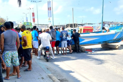 Los pescadores de Manabí recuperaron su libertad tras la destrucción de embarcaciones por fuerzas estadounidenses.