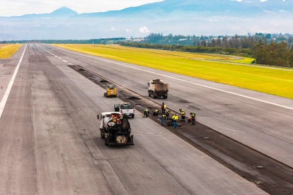 Las operaciones en la pista del aeropuerto Mariscal Sucre durante 12 horas este sábado 12 de septiembre.