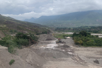 El proyecto minero Loma larga, ubicado en la zona de Kimsakocha, permanece en el centro del debate por sus posibles efectos sobre las fuentes de agua de Cuenca.