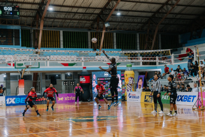 Machala Mineros y Quito Capitalinos definieron su segundo set a veinte puntos, marcando récord esta LNE Clausura 2026