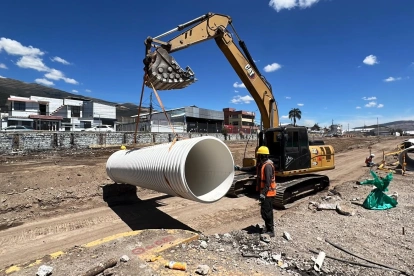 La prolongación de la av. Amazonas contempla la construcción de 2,2 kilómetros de vía, desde el Centro de Convenciones hasta la Luis Tufiño.