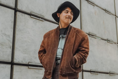 Macario Martínez pasó de trabajar como barrendero en Ciudad de México a competir como Mejor Nuevo Artista en los Latin Grammy 2026.