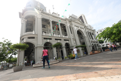 La disputa electoral por el Municipio de Guayaquil tiene ocho candidatos.