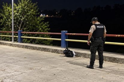 La policía encontró los restos de los esposos en un puente del cantón Portovelo.