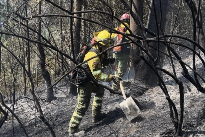 Una de las emergencias ocurrió en el sector de Rumipamba. El incendio fue controlado por los bomberos.