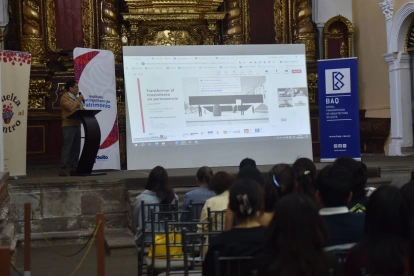 En la capilla del Museo de la Ciudad se presentaron los proyectos ganadores del concurso de pabellones dentro de la XXV Bienal Panamericana de Arquitectura de Quito.