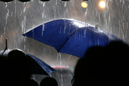 Referencial.Jornada marcada por lluvias intensas, altas temperaturas y radiación UV extrema en varias regiones del país.
