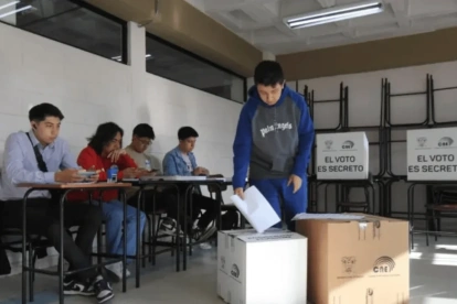 Los ciudadanos designados como MJRV deben cumplir con una capacitación obligatoria antes de asumir sus funciones durante los comicios.