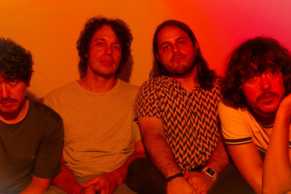 Cometa Sucre presenta Despegaré, el primer adelanto de Superrealis, EP compuesto por cuatro canciones.