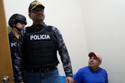 Ocho detenidos en Ecuador por encubrir a Dritan Rexhepi tras su fuga de 2022.