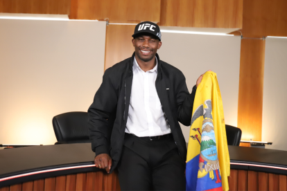Mayton Perea durante su visita a EXPRESO, donde habló sobre su llegada a UFC y sus próximos desafíos