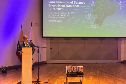 El ministro de Ambiente y Energía, Juan Carlos Blum, en la presentación del Balance Energético Nacional 2025, en Quito, este 23 de septiembre de 2026.