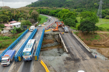 El puente fue afectado en el 2025, y el paso estaba habilitado de forma provisional.,