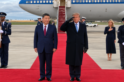 Donald Trump recibió a Xi Jinping en la Base Conjunta Andrews, a las afueras de Washington, en el inicio de la visita de Estado del mandatario chino.