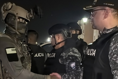 La cooperación entre autoridades ecuatorianas y estadounidenses incluyó apoyo operativo y de inteligencia en el desarrollo del caso.