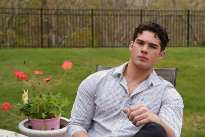 Braden Peters, conocido como Clavicular.