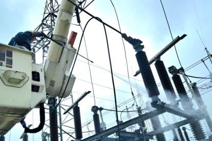 Desde el martes las grandes industrias se desconectan de la red eléctrica.