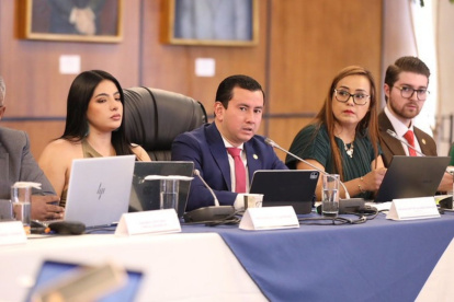 David Rosero Minda y Sergio Peña Córdova mantienen versiones contrapuestas sobre la supuesta reunión con la postulante Inés Romero.