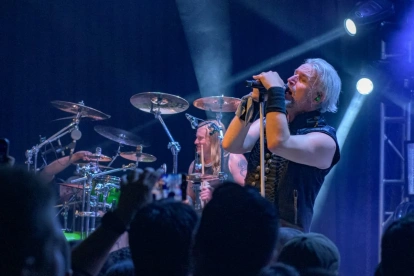 El grupo finlandés Sonata Arctica está de gira, celebrando sus tres décadas de existencia. Este 25 de septiembre tocan en Lima, Perú, y de ahí los esperan en Chila, Argentina, Uruguay y Brasil.