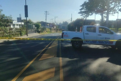 El cierre se registra en la avenida Oswaldo Guayasamín, en sentido Tumbaco-aeropuerto.