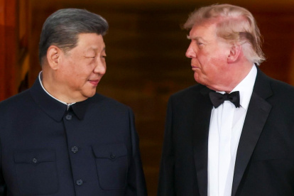 El presidente chino, Xi Jinping (i), y el presidente estadounidense, Donald Trump (d), en Washington D. C., EE. UU., el 24 de septiembre de 2026.
