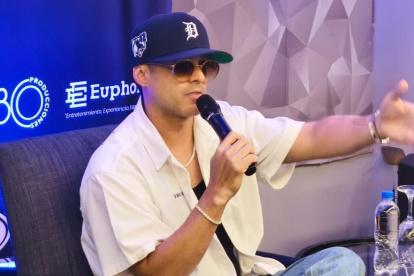 Ken-Y en la rueda de prensa del Enamorado Tour en Guayaquil