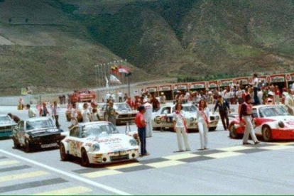 Las 12 Horas Marlboro en 1971 fueron con el tiempo las 12 de Yahuarcocha. Hoy son las 12 Horas Ecuador.