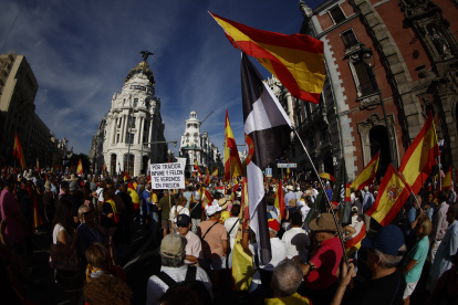 Marcha en apoyo de la defensa de Ceuta y para exigir la convocatoria de elecciones generales convocada por la plataforma Sociedad Civil Española este sábado