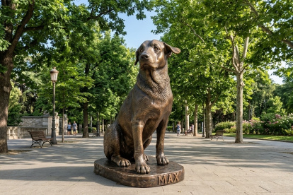 La escultura de Max rendirá homenaje al perro comunitario que se convirtió en un personaje querido de la Escuela Politécnica Nacional.