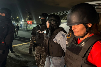 Esposa e hija de Fito regresaron a Ecuador el 29 de septiembre por caso Blanqueo Fito.