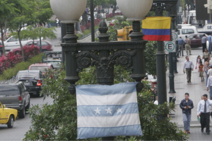 Guayaquil enfrenta abandono y violencia, pero modelos urbanos como Bilbao, Detroit y Medellín pueden guiar su renacimiento.