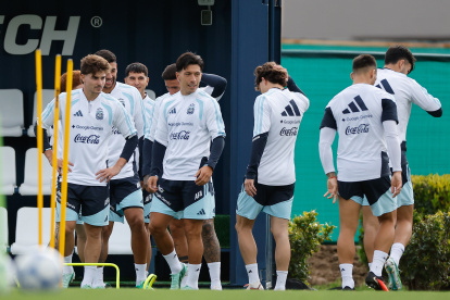 La selección argentina participan en un entrenamiento en Ezeiza (Argentina).