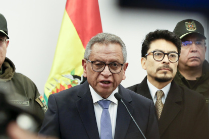 El ministro de Gobierno, Marco Antonio Oviedo, confirma en La Paz el desmontaje de una red criminal enquistada en la Justicia y liderada por Roger Mariaca.