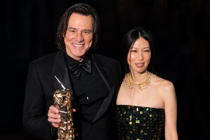 Jim Carrey y Min Ah en la 51.ª edición de los Premios César, en París, en febrero de este año.