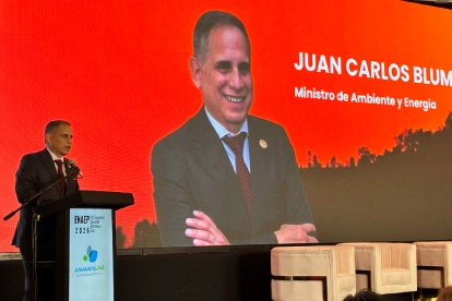 El ministro de Ambiente y Energía, Juan Carlos Blum, presentó la ronda petrolera de diciembre en el XXI Encuentro Anual de Petróleo y Gas (Enaep 2026)