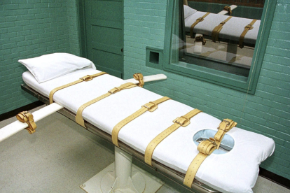 Christa Pike permanece en condición crítica tras sobrevivir a dos dosis de pentobarbital durante su ejecución en Tennessee.