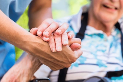 Para 2023, la esperanza de vida había aumentado hasta 73,3 años, quedando apenas una décima por debajo del registro de 2019.