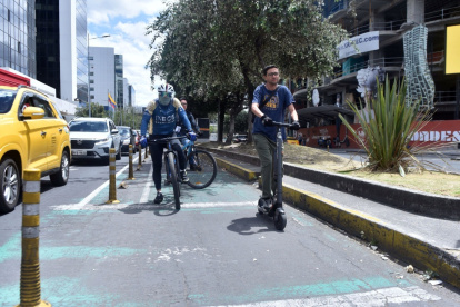 Los scooters y motos eléctricas serán reguladas como parte de las disposiciones de las reformas.