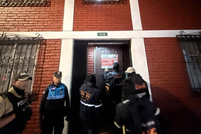 Una de las casas de citas funcionaba como una hostal. Fue clausurada.