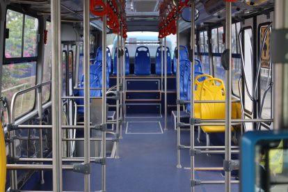 Según anunció la ATM, los nuevos buses tienen capacidad para 91 pasajeros y cuentan con aire acondicionado y Wi-Fi.