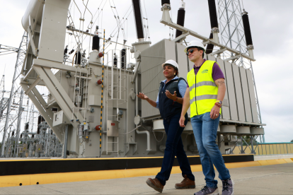 Recorrido por la subestación eléctrica Las Esclusas en Guayaquil.