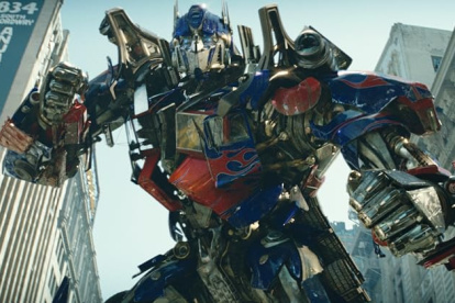 Desde el estreno de la primera película en el verano de 2007, Transformers se convirtió en una de las principales franquicias de Paramount.