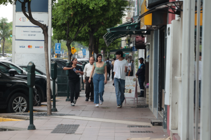 Residentes y especialistas destacan la cercanía de locales de diverso tipo, lo que evita que muchos crucen a otros cantones.