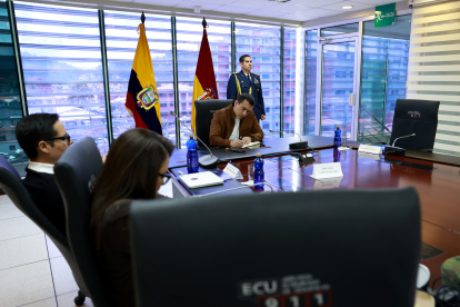 El presidente Daniel Noboa cumple agenda reservada en Cuenca.