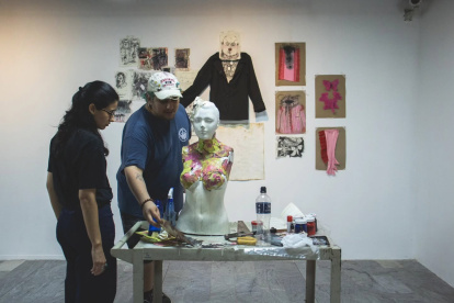 Fundada en Guayaquil en 2017, Onder ha desarrollado actividades relacionadas con la experimentación y el acompañamiento a creadores emergentes.